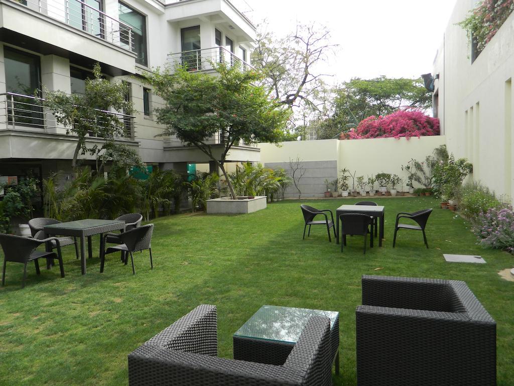 76 Friends Colony Bed & Breakfast นิวเดลี ภายนอก รูปภาพ